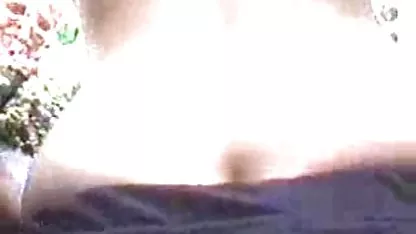 Tio pone videos ardientes sexo una máscara del cerdo en su cabeza y se lame la señora
