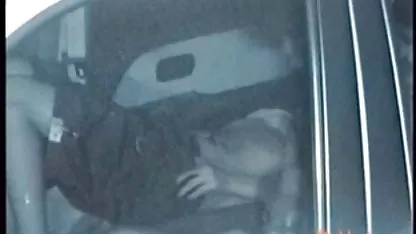 Jenny llegó a la videos caseros de chicas calientes naturaleza para divertirse