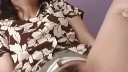 Sexy flaca Chica con piercing en el clítoris es follada por mamadas calientes xxx un chico