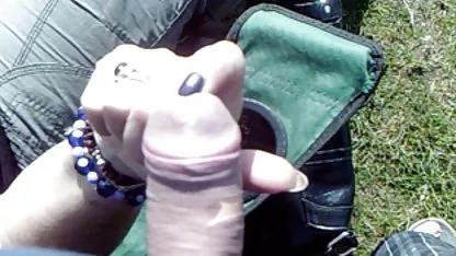 Jóvenes, nena tuvo que pagar el tipo de deuda con su sexo caliente en el baño cuerpo, con tres niggas