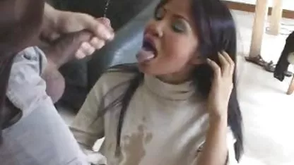 Primer anal de sexo con morena caliente esta rubia