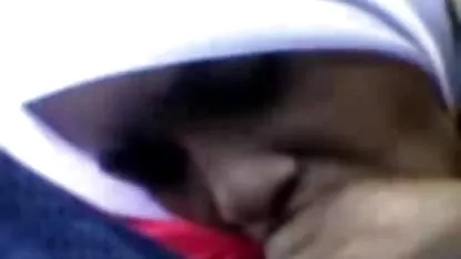 Muestro mi agujero sexo ardiente y apasionado de mi ano es pequeño