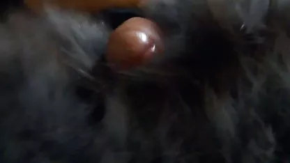 Grande y gordo pene es sexo en la cama ardiente perfecto para una chica joven