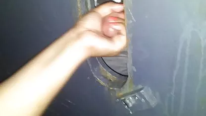 Sexy chicas hot anal rubia se mete una polla en su coño