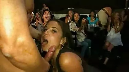 El chico decidió hacer el dinero en su amada y la mujeres muy calientes xxx venden a un amigo