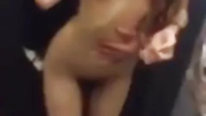 Victoria menudo lesbianas hot tetonas da masajes a los clientes que son atractivas para ella, así que ella ya está listo para una íntima continuación