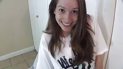 El bebé no solo salto desde arriba, pero también disfrutar de la forma en historias xxx calientes que la pareja se establece en una amplia cama y apasionadamente unidades de su unidad en un maravilloso crack