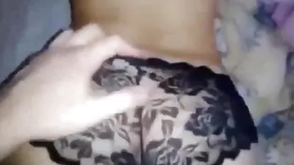 Morena disfruta realmente chicas calientes teniendo sexo anal de orgasmo