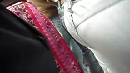 Puta gorda con el coño peludo se acaricia a sí misma en la videos calientes para chicas ducha