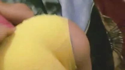 Alemán morena chupa ver videos de mujeres cachondas dos pollas y bebidas cum