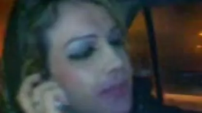 Buena mamada en la bebes calientes xxx cama