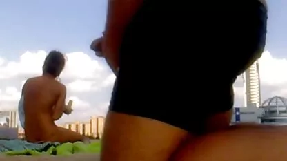 Rubia masturbación con la mano delante hot mujeres xxx de la webcam
