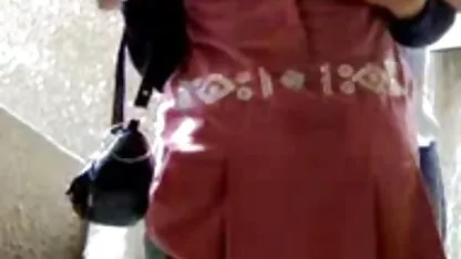 Encantadora mujer negra organizar una verdadera fiesta para un campesino. Él nunca había tenido una noche antes. Su slobbery lengua y el coño mojado casi lo sexo caliente hot volvió loco