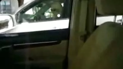 Morena chupa dos videos caseros de chicas calientes penes con la esperanza de una orgía