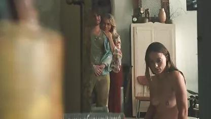 Trahnuv su tetona y sexo caliente caliente negro llena de su cara con esperma que puta con gran placer lame su